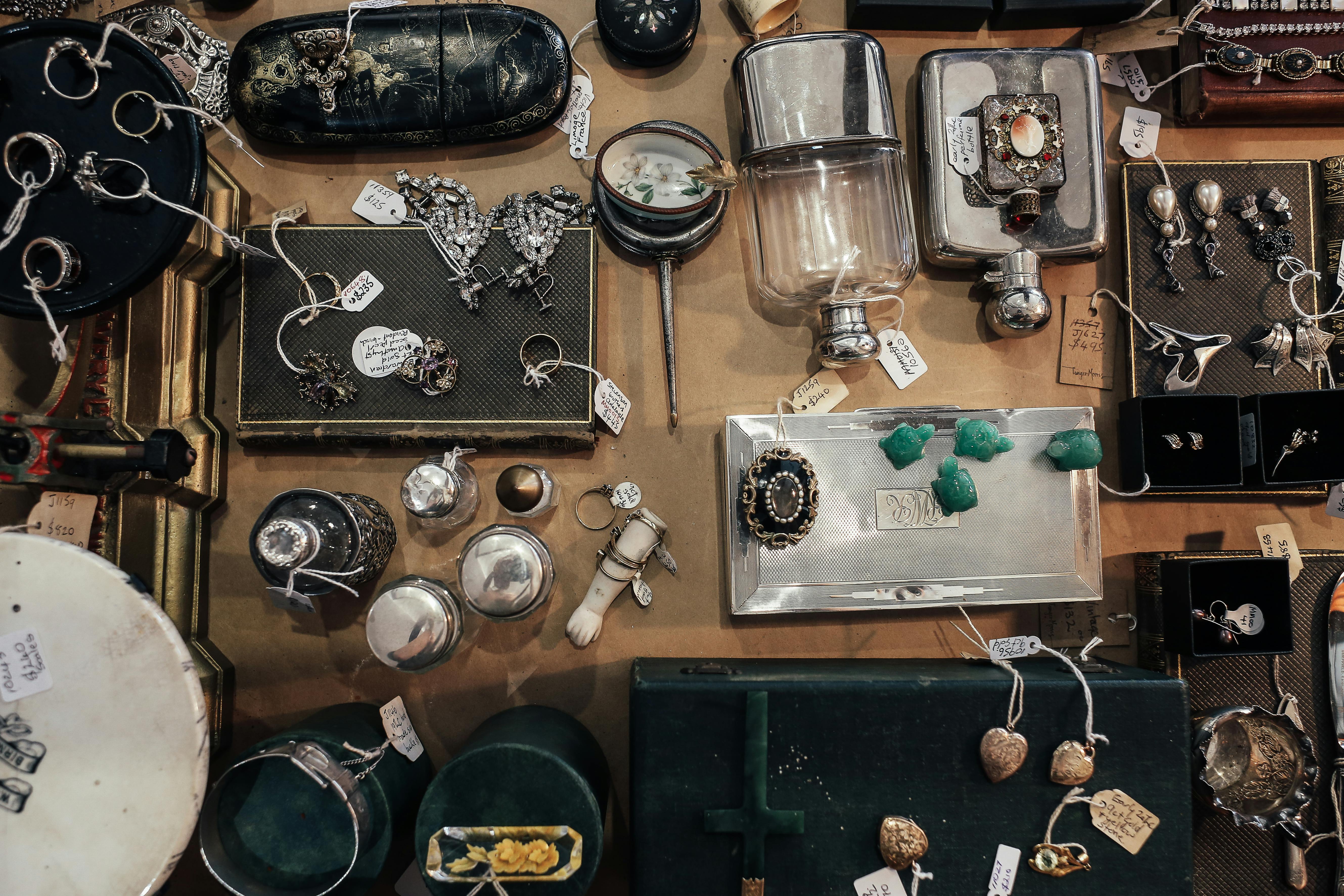 Selling Your Parents Belongings After They Pass Away